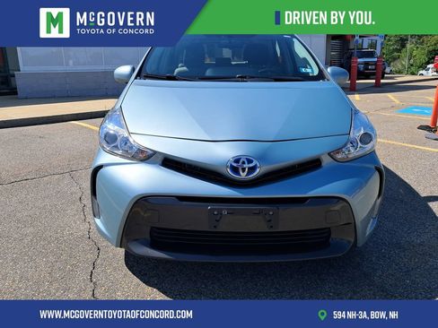 Used 2017 Toyota Prius V Three FWD image 8