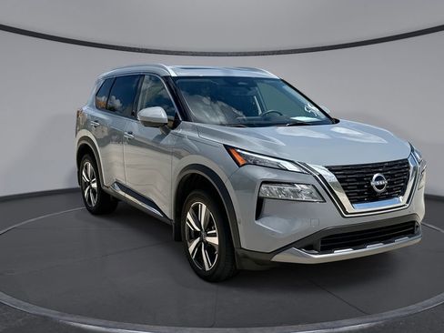 Used 2023 Nissan Rogue SL w/ SL Premium Package FWD image 12