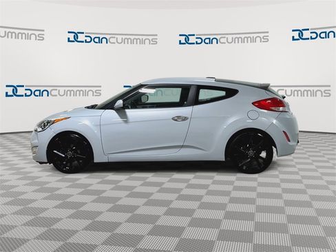 Used 2014 Hyundai Veloster RE:FLEX Edition image 5