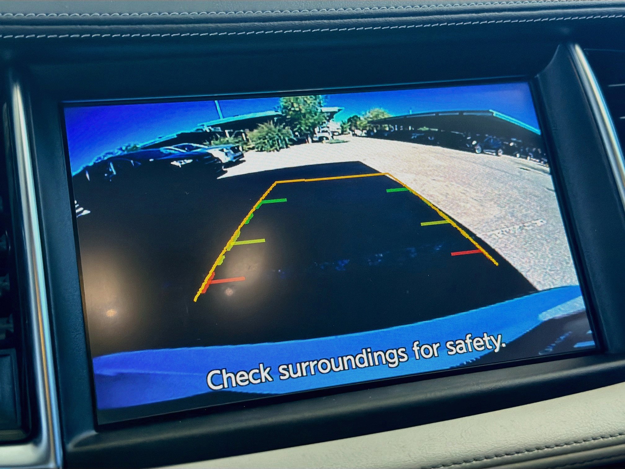 Used 2019 INFINITI QX50 Luxe w/ Navigation Package AWD/4WD image 22