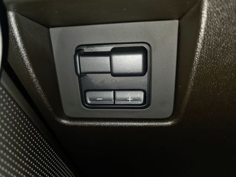 Used 2024 GMC Canyon AT4X image 20