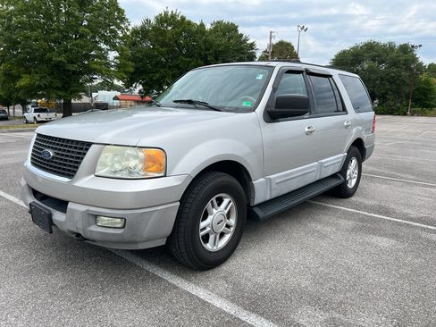 Used 2003 Ford Expedition XLT AWD/4WD image 7