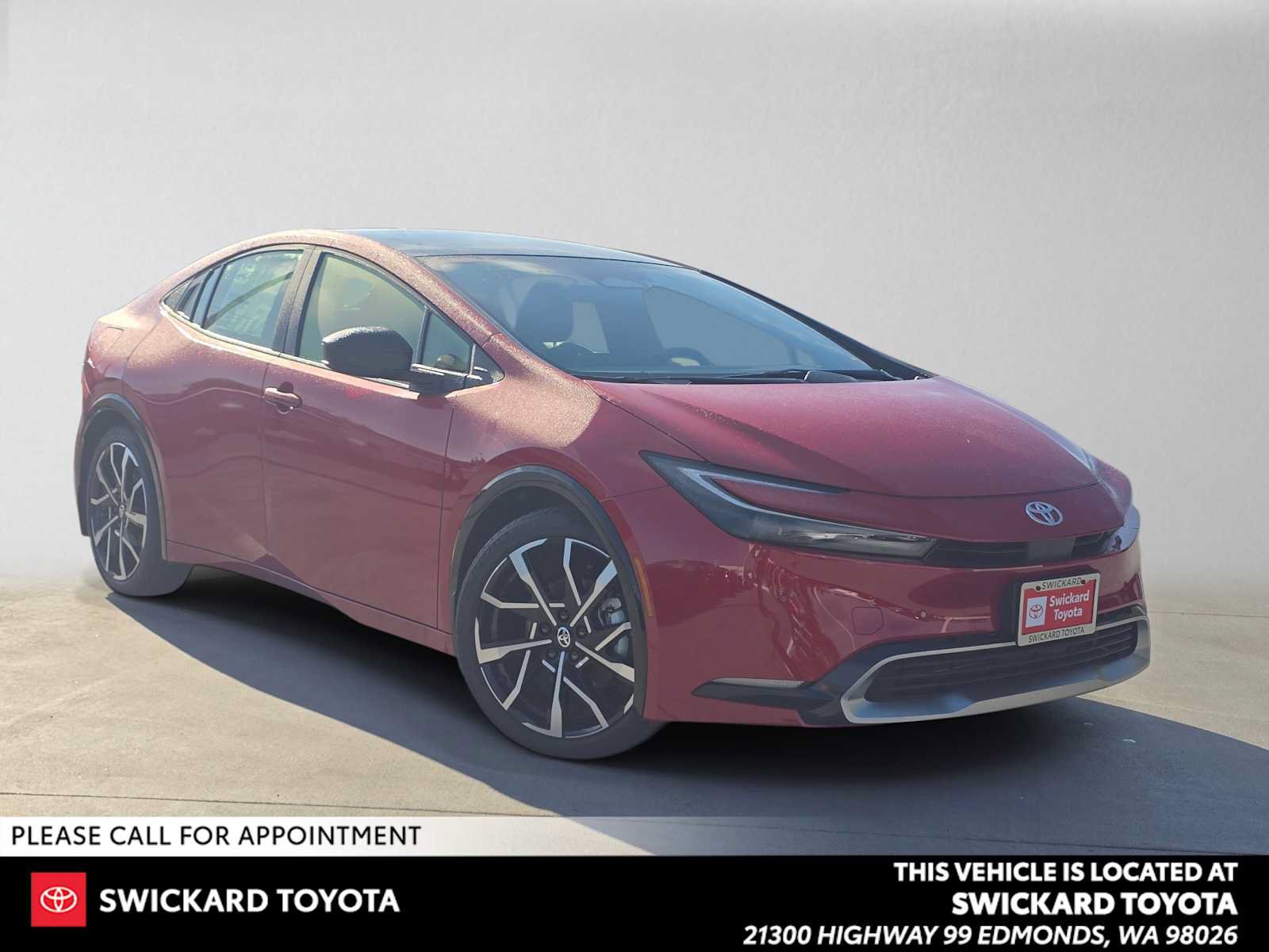 New 2027 Toyota Prius Plug-In Hybrid FWD image 1