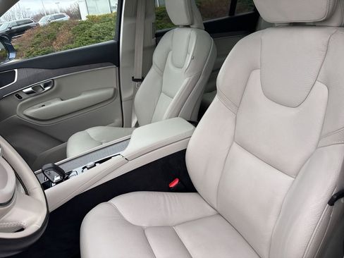 Certified 2023 Volvo XC90 B6 Plus w/ Protection Package Premier image 18