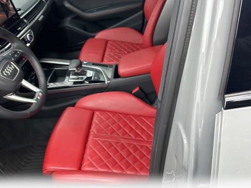 Used 2022 Audi S4 Premium Plus image 3