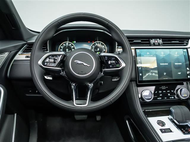 New 2026 Jaguar F-PACE R-Dynamic S AWD/4WD image 19