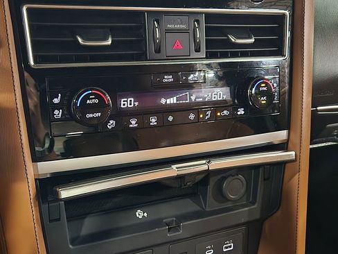 Used 2023 INFINITI QX80 Sensory w/ Cargo Package AWD/4WD image 39