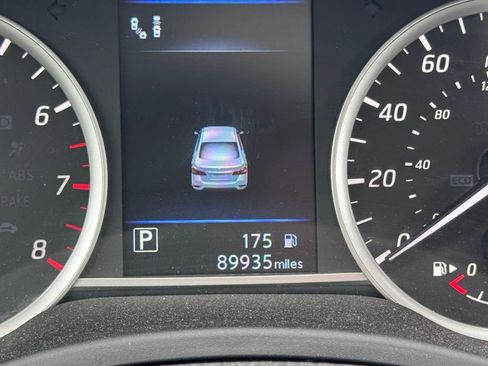 Used 2019 Nissan Sentra SV w/ Special Edition Package FWD image 20