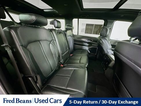 Used 2022 Jeep Wagoneer Series II w/ Premium Group I image 32