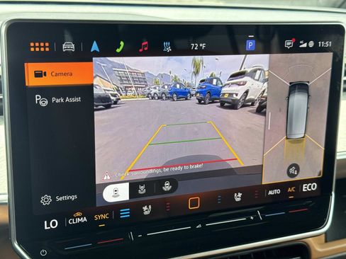 Certified 2025 Volkswagen ID. Buzz Pro S Plus RWD image 30