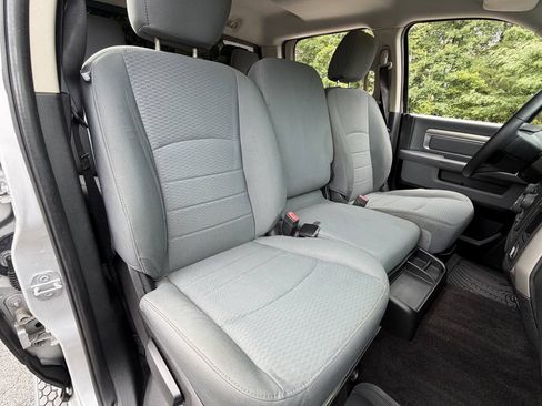 Used 2016 RAM 1500 Classic SLT AWD/4WD image 27