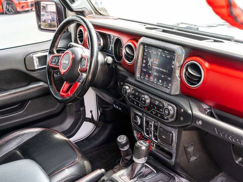 Used 2020 Jeep Wrangler Unlimited Rubicon AWD/4WD image 22