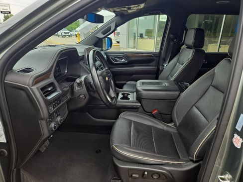 Certified 2023 Chevrolet Suburban Premier AWD/4WD image 4