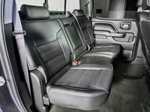 Used 2016 GMC Sierra 2500 Denali w/ Duramax Plus Package AWD/4WD image 32