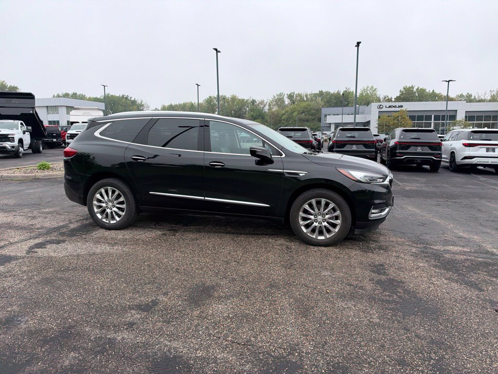 Used 2018 Buick Enclave Premium w/ Experience Buick Package AWD/4WD image 24