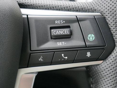 Used 2025 Mitsubishi Outlander AWD image 25