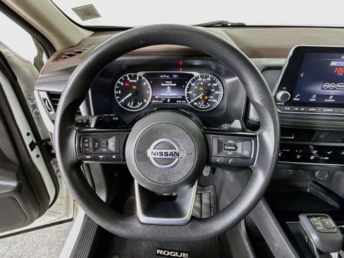 Used 2021 Nissan Rogue S AWD/4WD image 4