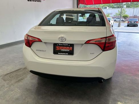 Used 2017 Toyota Corolla LE FWD image 4