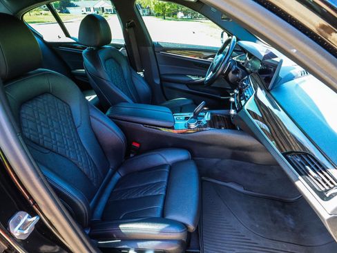 Used 2021 BMW 530i xDrive w/ Premium Package AWD/4WD image 42