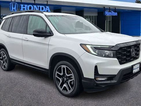 Certified 2023 Honda Passport Elite image 2