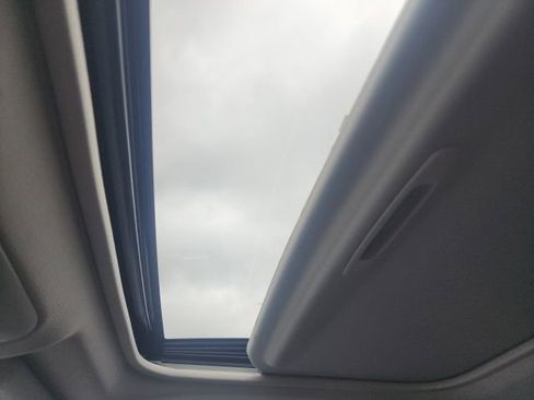 Used 2022 Toyota RAV4 XLE w/ Convenience Package AWD/4WD image 20