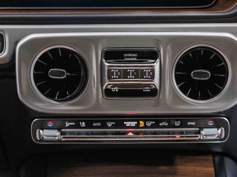Used 2026 Mercedes-Benz G 550 w/ G Professional Package image 17