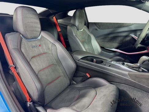 Used 2022 Chevrolet Camaro ZL1 image 34