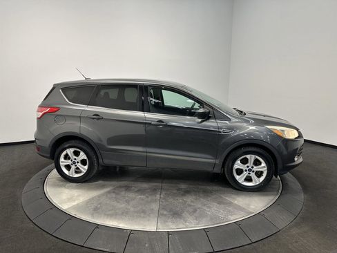 Used 2015 Ford Escape SE image 8