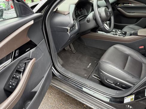Used 2025 MAZDA CX-30 AWD 2.5 S w/ Premium Package image 15