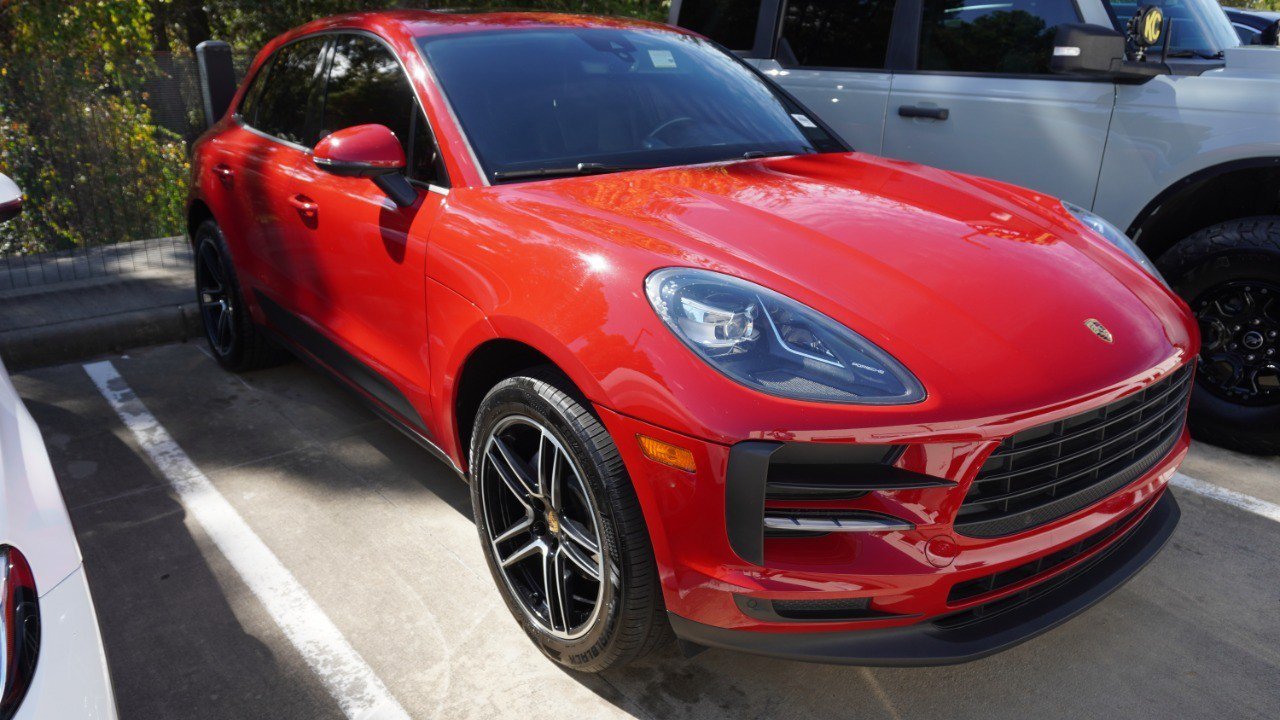 Used 2020 Porsche Macan AWD/4WD image 3