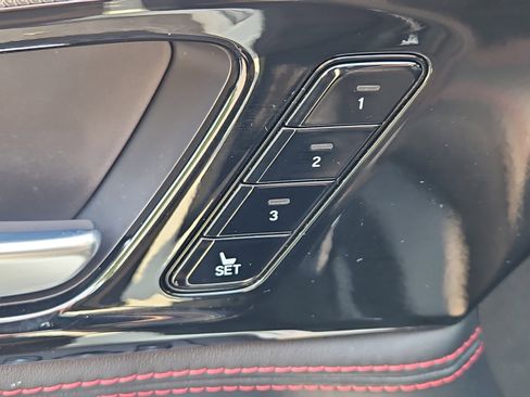 Used 2022 Acura MDX A-Spec image 15