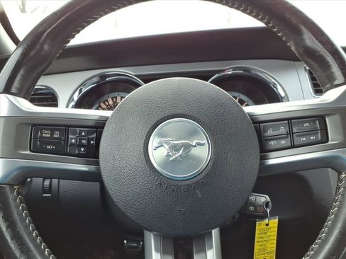 Used 2013 Ford Mustang GT Premium w/ Brembo Brake Pkg image 19