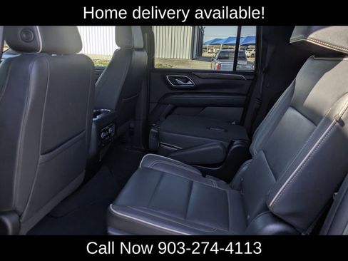 Used 2023 Chevrolet Suburban Premier image 23