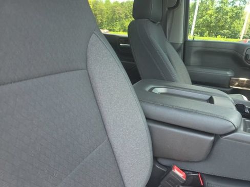 Used 2020 Chevrolet Silverado 1500 LT AWD/4WD image 14
