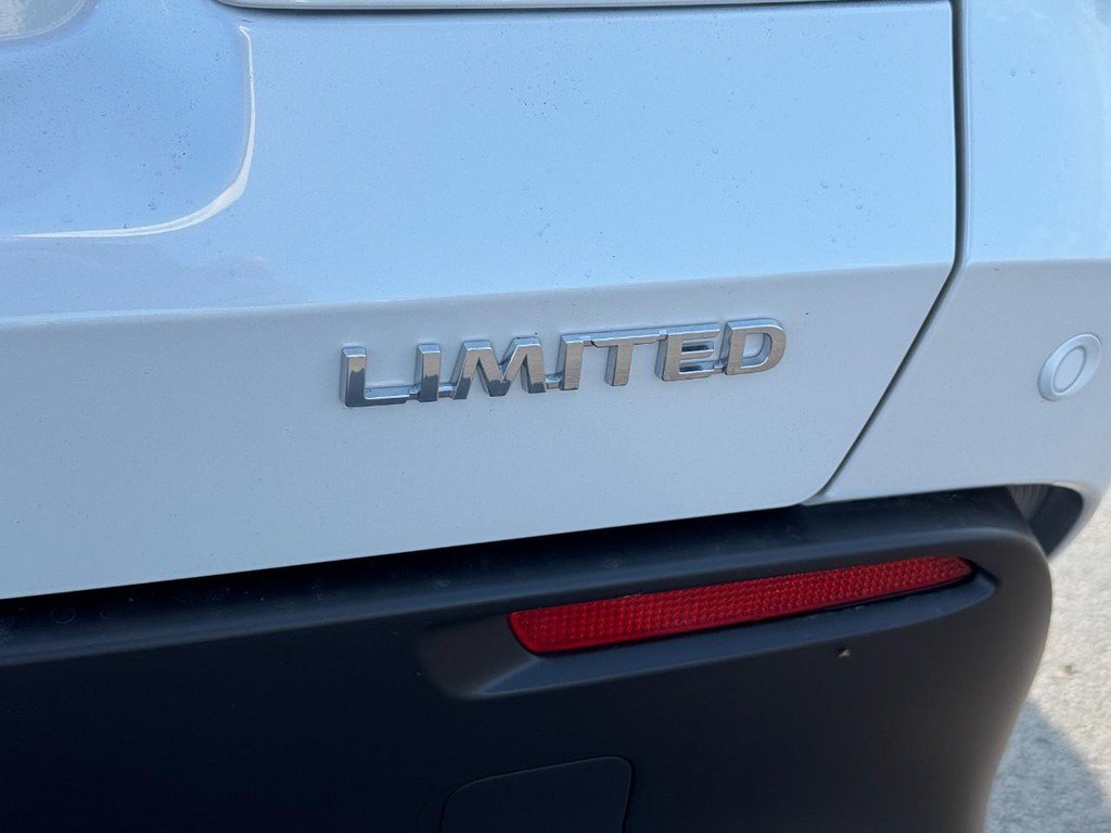 Used 2026 Toyota bZ FWD image 5
