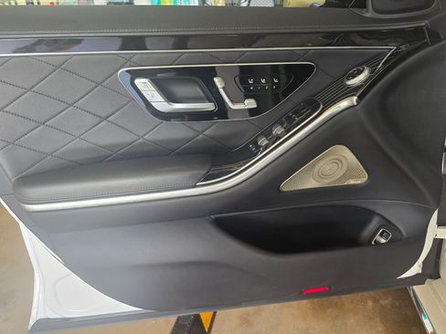 Used 2021 Mercedes-Benz S 580 4MATIC Sedan w/ AMG Line image 17