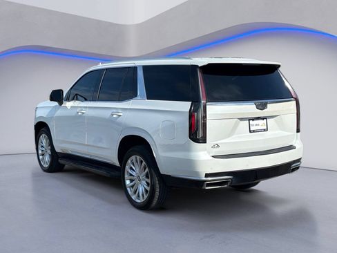 Used 2022 Cadillac Escalade Luxury AWD/4WD image 3