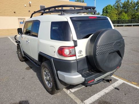 Used 2012 Toyota FJ Cruiser 4WD w/ Convenience Pkg image 4