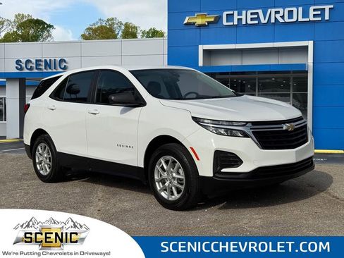Used 2023 Chevrolet Equinox LS AWD/4WD image 1