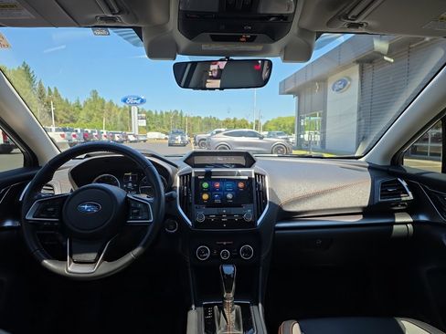Used 2019 Subaru Crosstrek 2.0i Limited w/ Moonroof Package w/Navigation AWD/4WD image 25