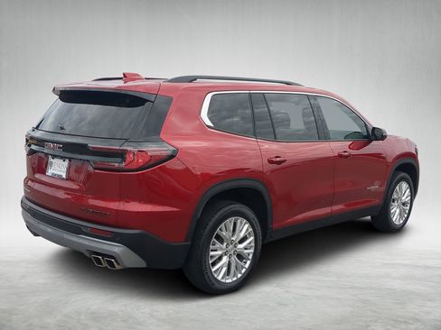Used 2024 GMC Acadia Elevation w/ Luxury Package image 3