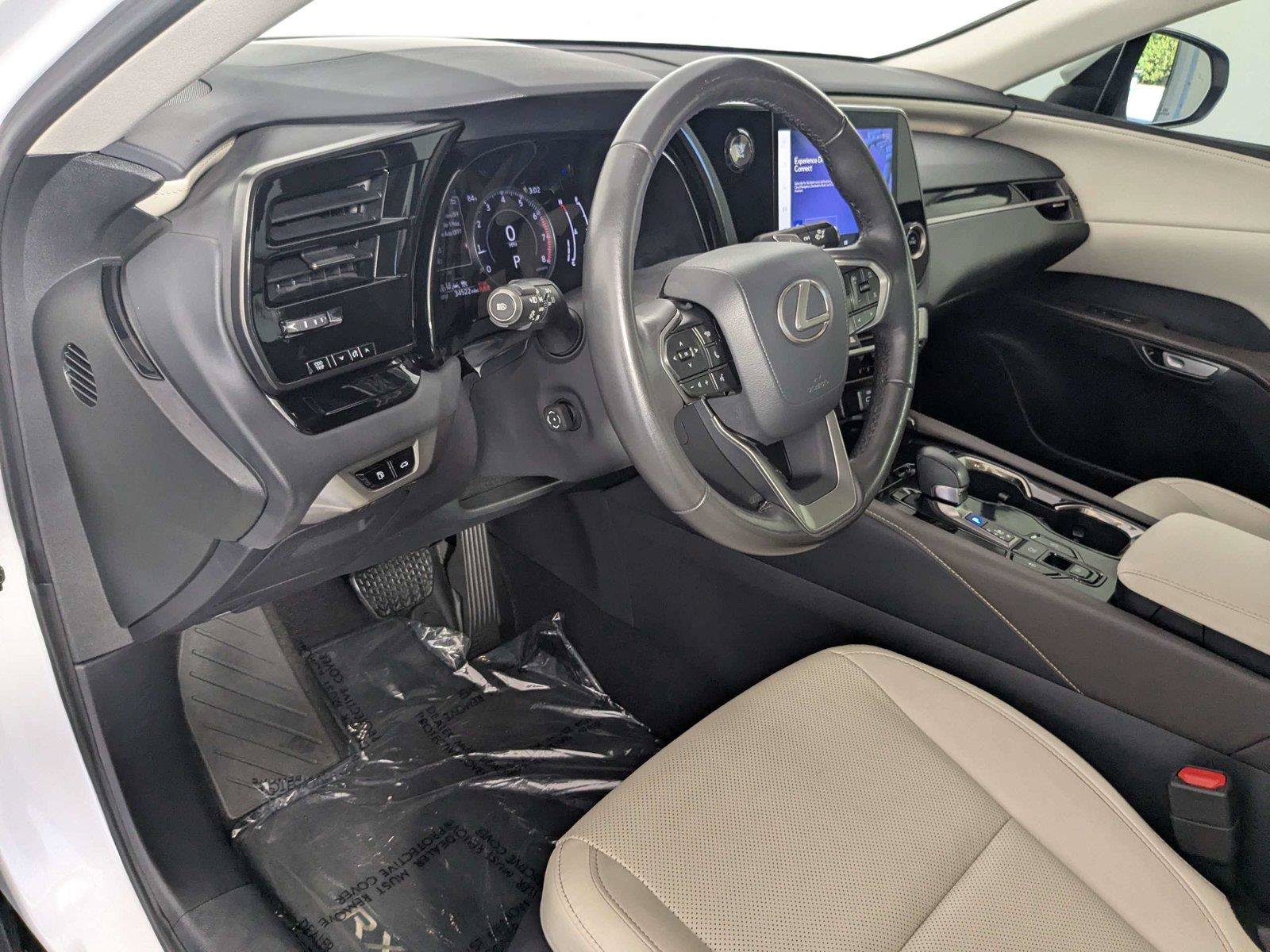 Used 2024 Lexus RX 350 FWD w/ Technology Package image 13