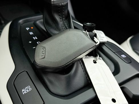 Used 2025 Kia K4 GT-Line w/ GT-Line Premium Package FWD image 40