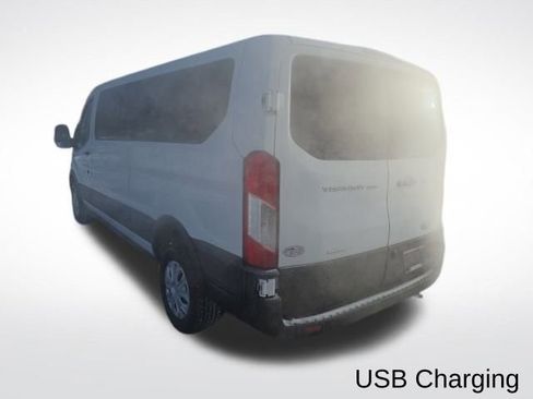 Used 2023 Ford Transit 350 XLT image 3