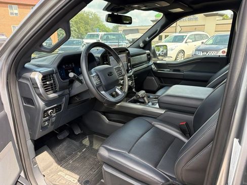 Used 2025 Ford F150 Lariat AWD/4WD image 9