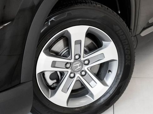 Used 2025 Honda Pilot EX-L image 2