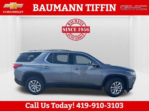 Used 2021 Chevrolet Traverse LT AWD/4WD image 2