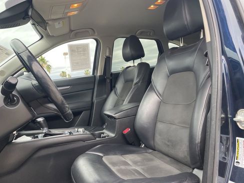 Used 2017 MAZDA CX-5 Touring image 7