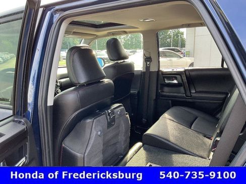 Used 2022 Toyota 4Runner TRD Off-Road Premium w/ Moonroof Package AWD/4WD image 25