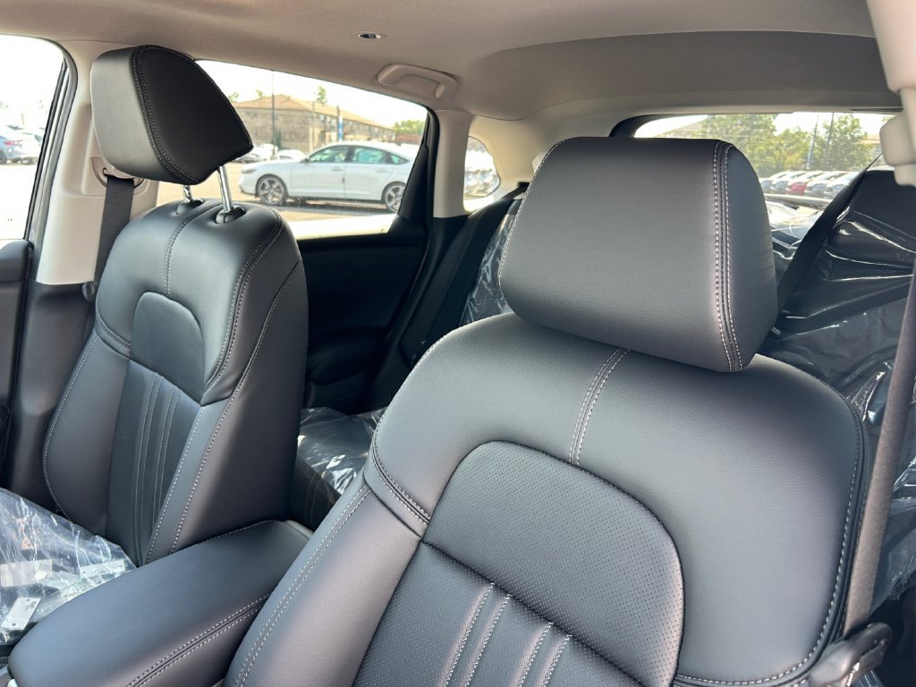 New 2027 Honda HR-V EX-L image 17